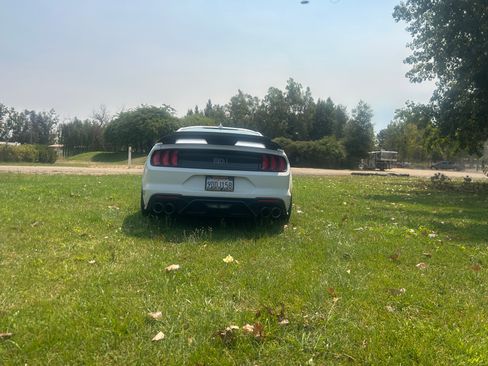 Used 2022 Ford Mustang Mach 1 w/ Mach 1 Handling Package RWD image 6