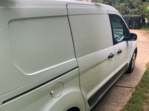 Used 2016 Ford Transit Connect XL image 9