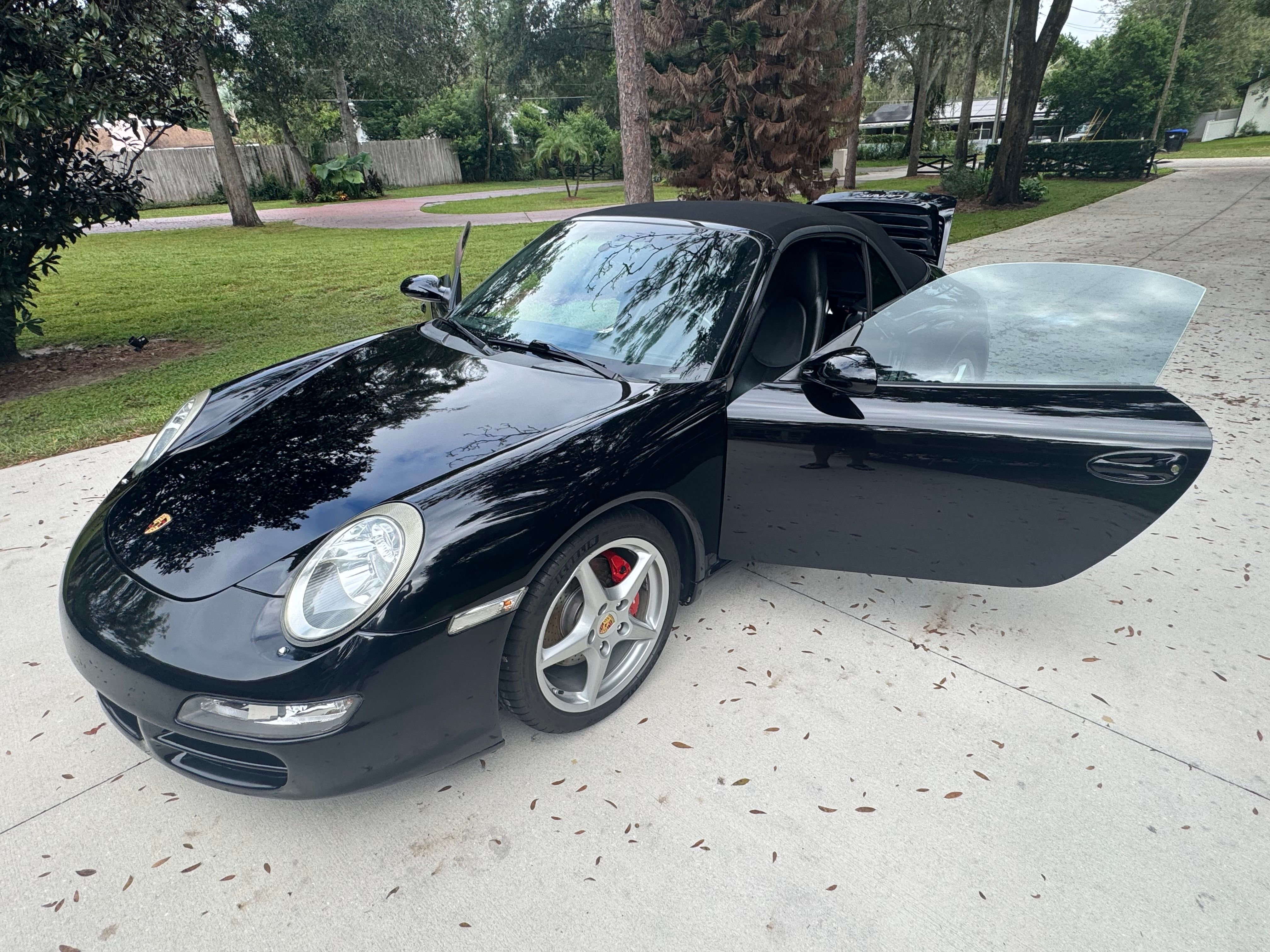 Used 2007 Porsche 911 Cabriolet image 9