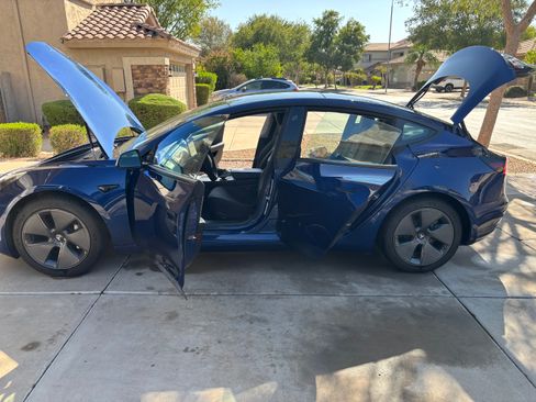Used 2022 Tesla Model 3 Long Range AWD/4WD image 8