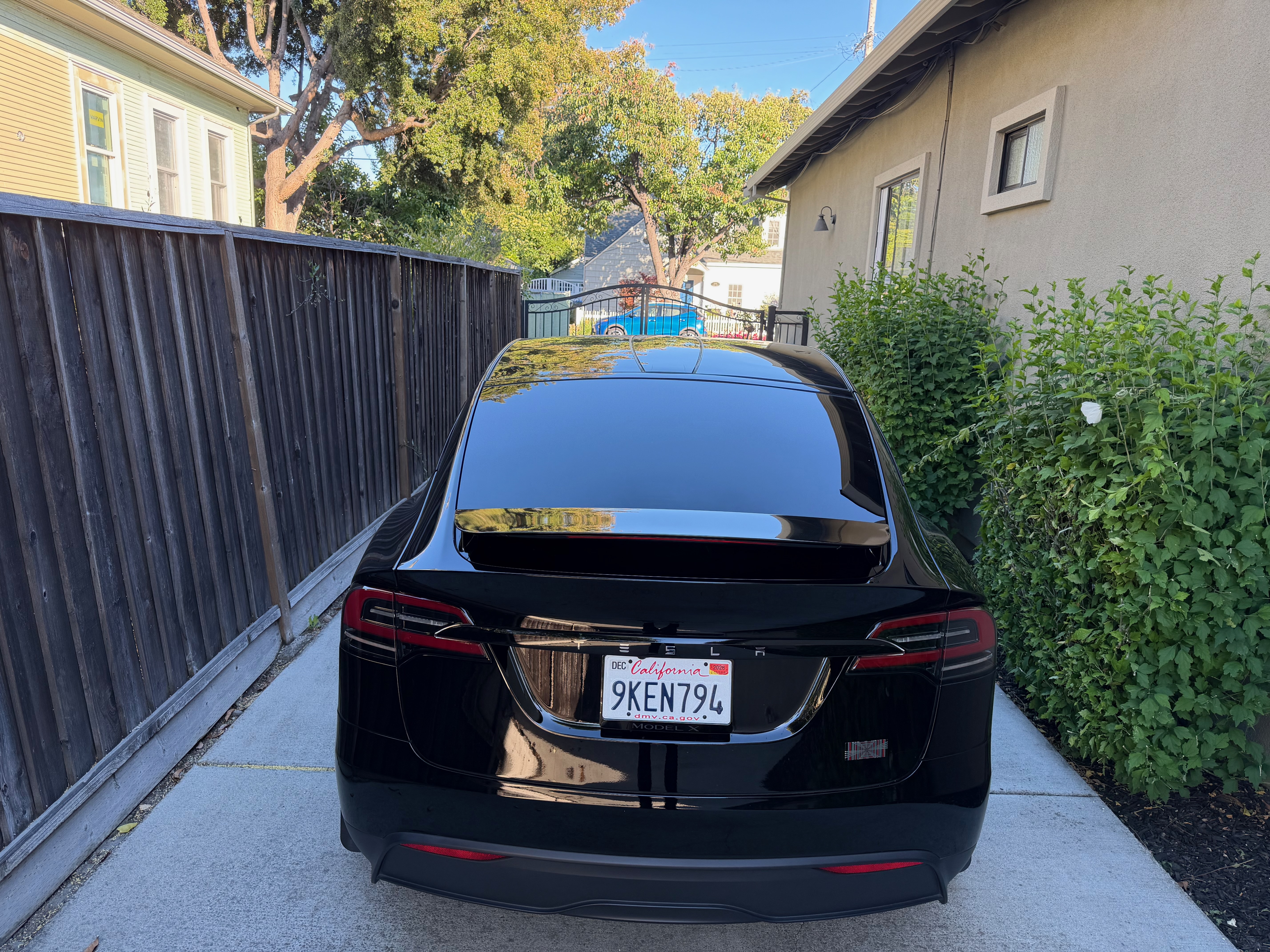 Used 2023 Tesla Model X Plaid AWD/4WD image 2