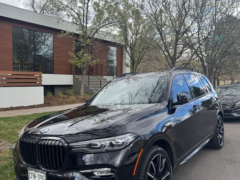 Used 2021 BMW X7 xDrive40i w/ M Sport Package image 1