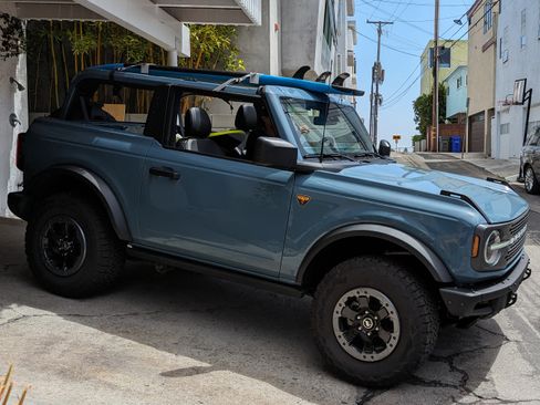 Used 2022 Ford Bronco Badlands image 1
