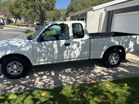 Used 2004 Toyota Tacoma 2WD Xtracab image 6