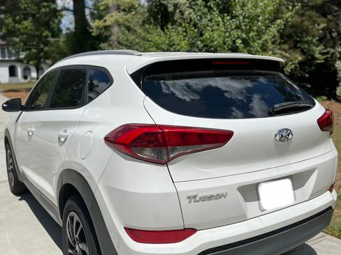 Used 2017 Hyundai Tucson SE FWD image 9