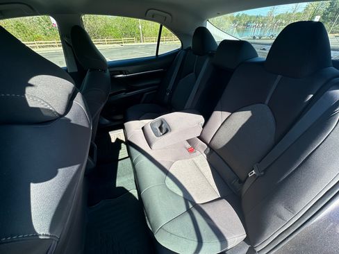 Used 2023 Toyota Camry LE image 12