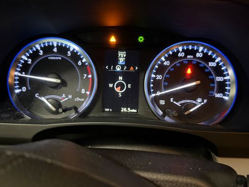 Used 2015 Toyota Highlander XLE AWD/4WD image 18