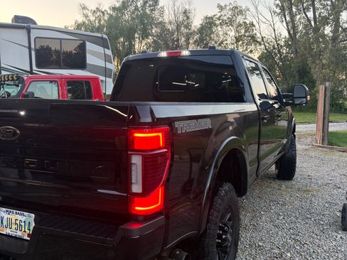 Used 2022 Ford F350 Lariat w/ Tremor Off-Road Package AWD/4WD image 5