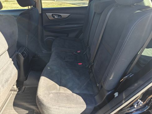 Used 2016 Nissan Rogue S image 16