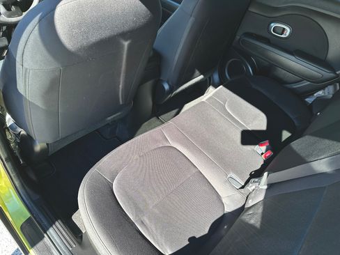 Used 2016 Kia Soul image 11