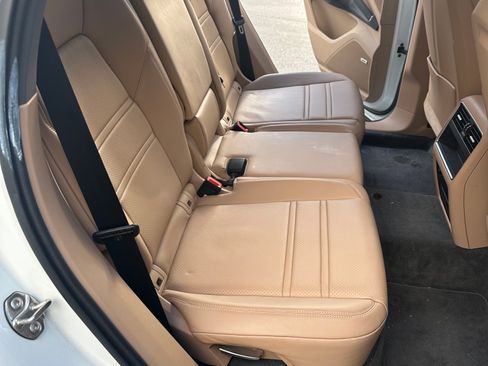 Used 2019 Porsche Cayenne image 9