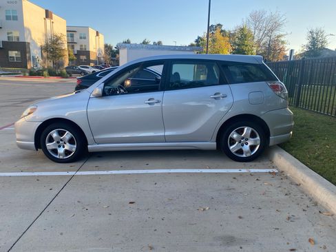Used 2005 Toyota Matrix XR image 5