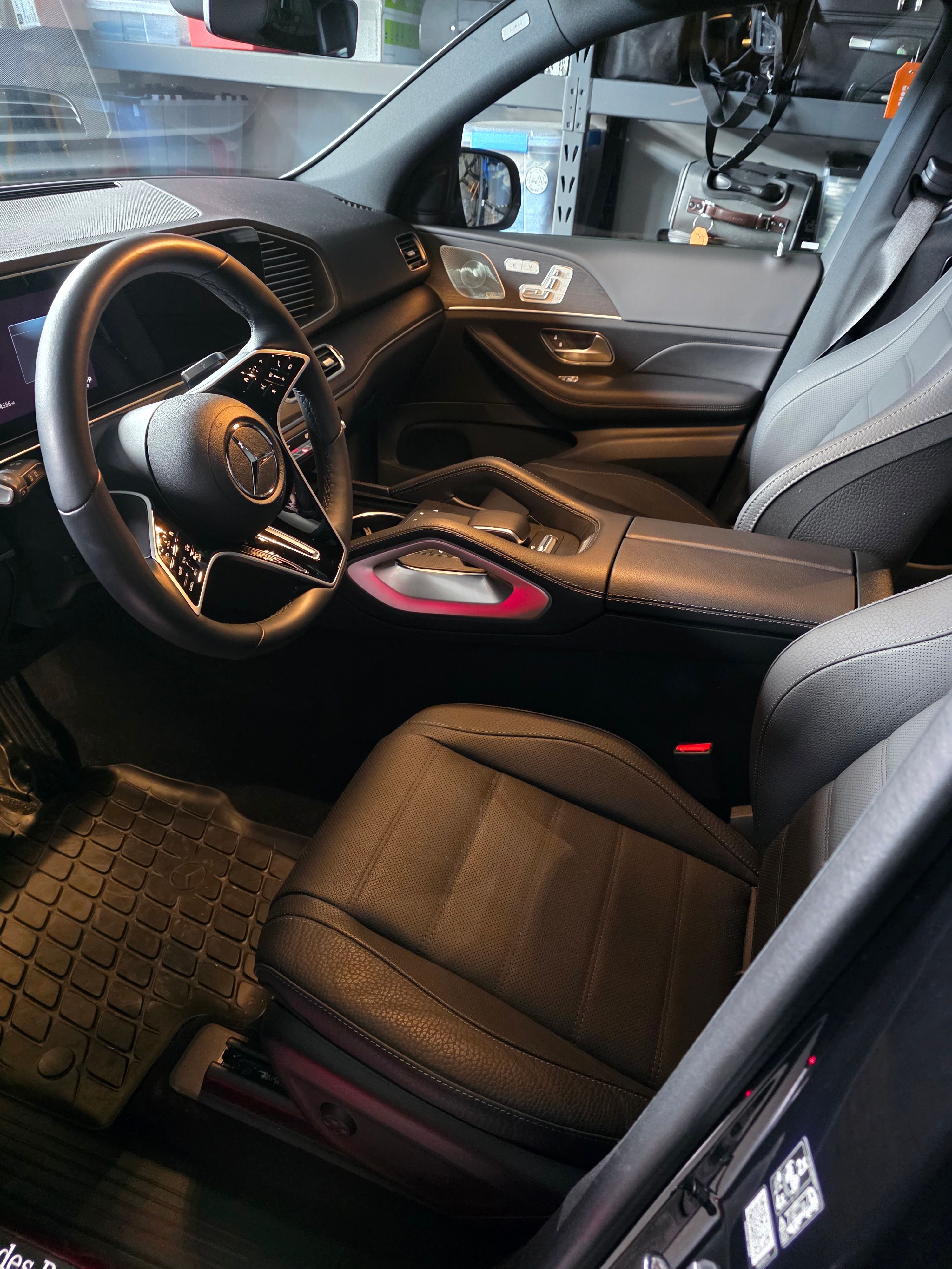 Used 2025 Mercedes-Benz GLE 580 4MATIC image 6
