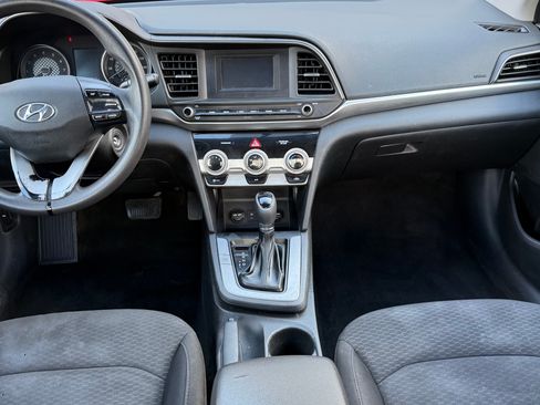Used 2019 Hyundai Elantra SEL image 15