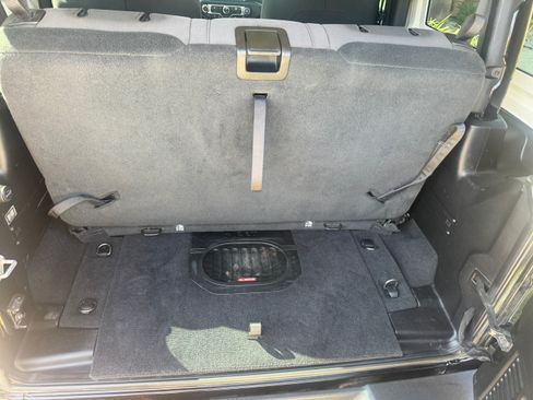 Used 2021 Jeep Wrangler Sport image 6