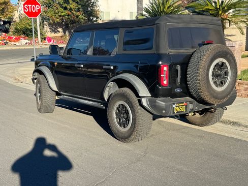 Used 2022 Ford Bronco Badlands image 4