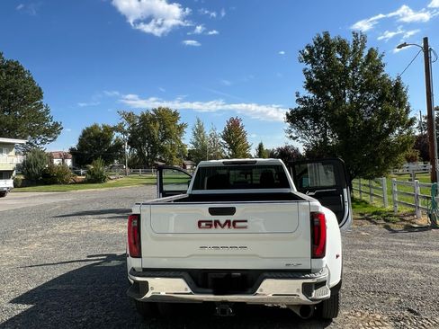 Used 2024 GMC Sierra 3500 SLT w/ SLT Premium Package image 4