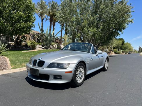 Used 2001 BMW Z3 2.5i RWD image 1