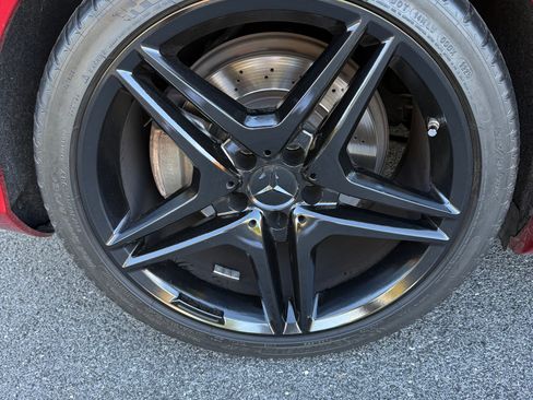 Used 2018 Mercedes-Benz SL 550 image 21