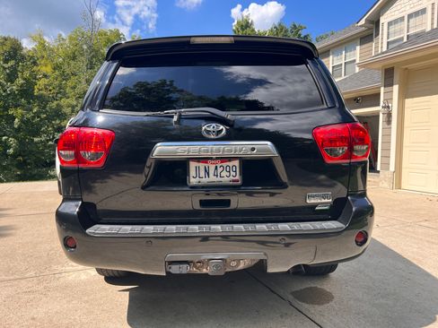 Used 2013 Toyota Sequoia Platinum AWD/4WD image 6