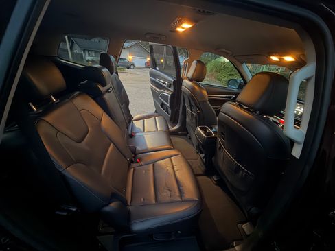 Used 2020 Kia Telluride LX image 12