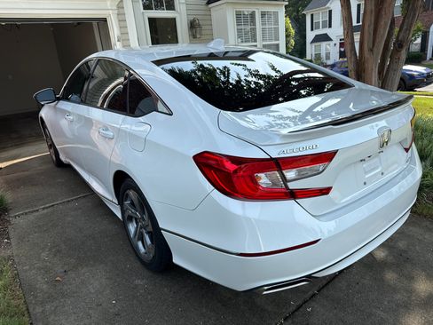 Used 2018 Honda Accord EX-L image 8
