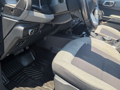 Used 2021 Ford Bronco Big Bend AWD/4WD image 9