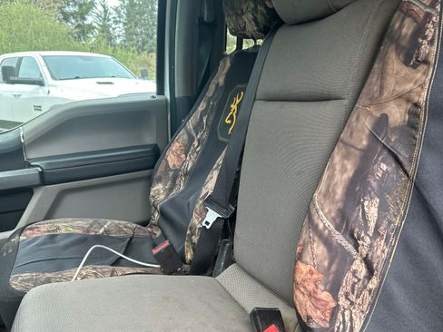 Used 2022 Ford F350 XLT image 4