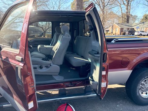 Used 2004 Ford F250 XLT AWD/4WD image 17