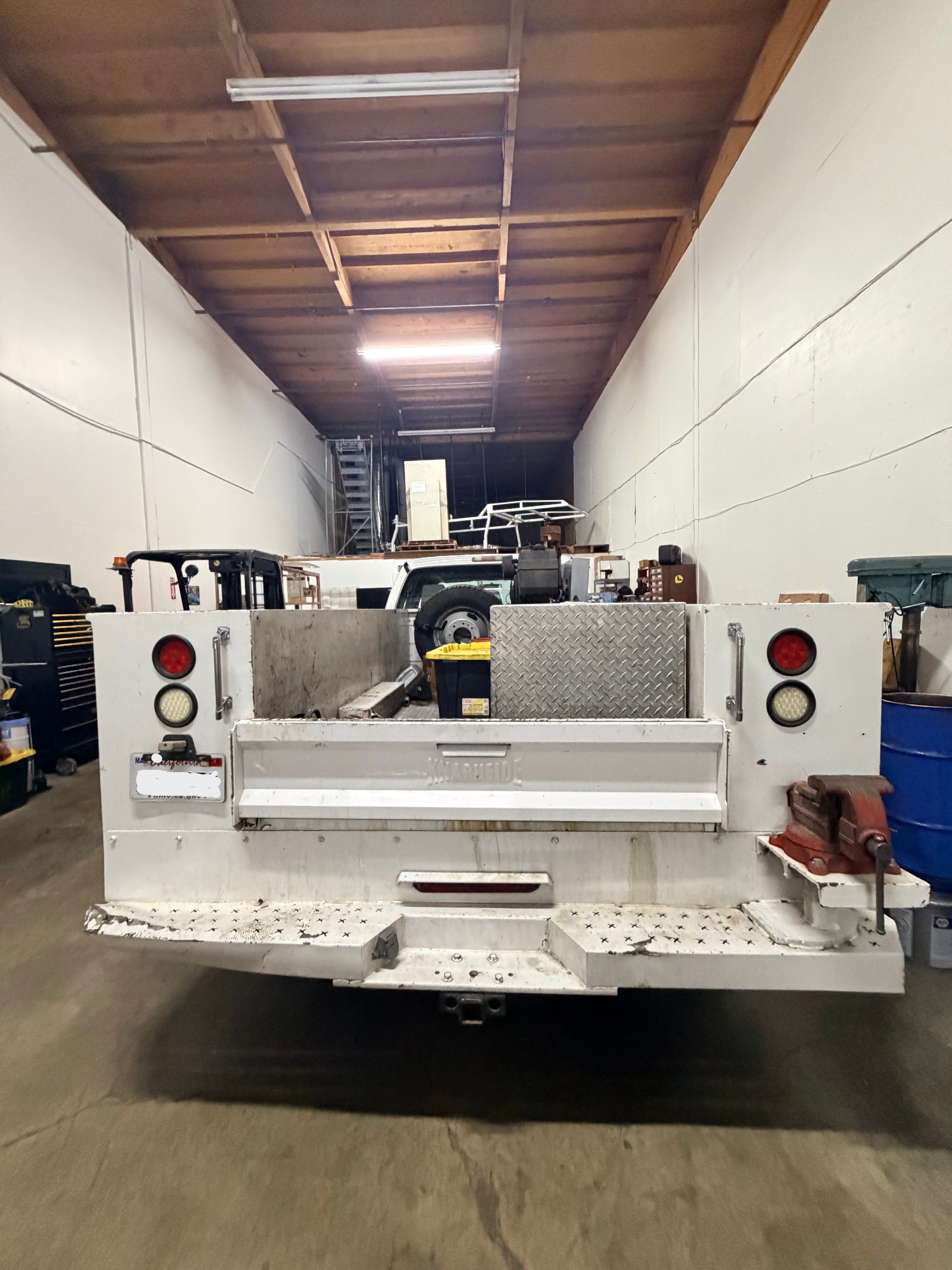 Used 2011 Ford F350 XL w/ Trailer Tow Pkg RWD image 4