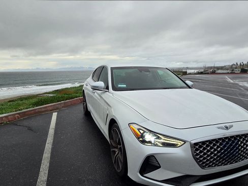 Used 2021 Genesis G70 2.0T Sport image 13