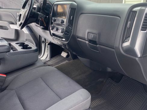 Used 2015 Chevrolet Silverado 2500 LT w/ LT Convenience Package image 12