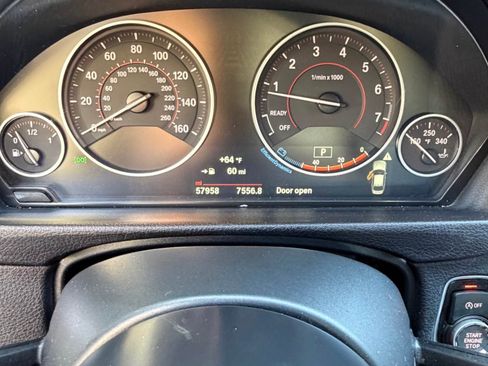 Used 2017 BMW 330i xDrive Sedan AWD/4WD image 8
