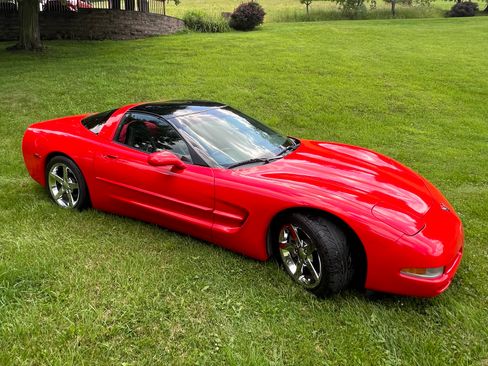 Used 1997 Chevrolet Corvette Coupe w/ Memory Pkg image 15
