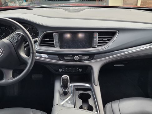 Used 2019 Buick Enclave Premium w/ Experience Buick Package image 10