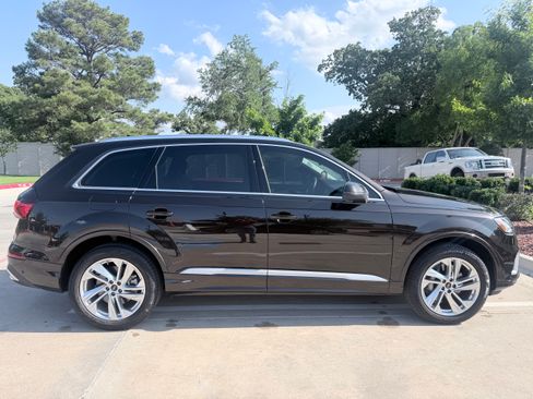 Used 2024 Audi Q7 2.0T Premium Plus w/ Premium Plus Package AWD/4WD image 6