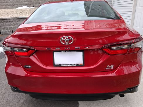 Used 2023 Toyota Camry LE image 6