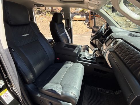 Used 2017 Toyota Tundra Platinum image 10