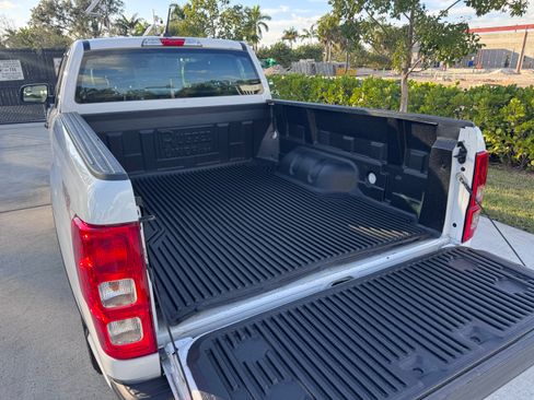 Used 2019 Ford Ranger XL w/ Equipment Group 101A Mid image 6