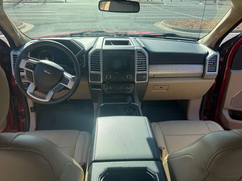 Used 2017 Ford F250 Lariat w/ Tow Technology Bundle image 9