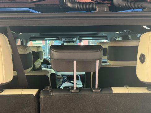 Used 2025 Toyota Sequoia Capstone image 9