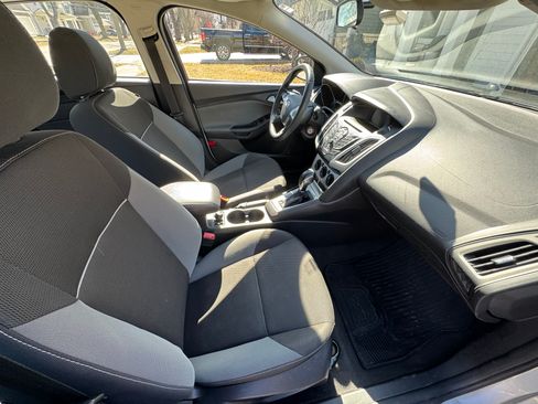 Used 2014 Ford Focus SE image 12