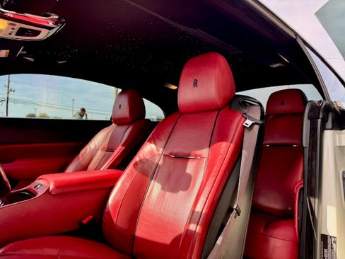 Used 2015 Rolls-Royce Wraith RWD image 10