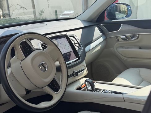 Used 2023 Volvo XC90 B5 Core image 14