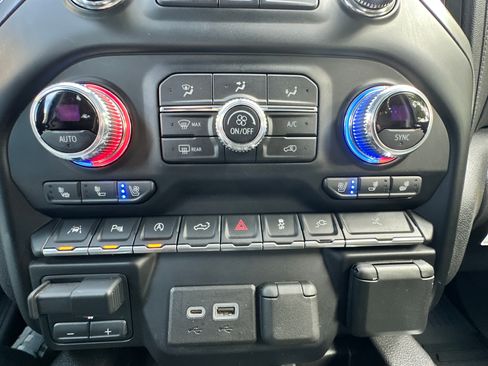 Used 2021 GMC Sierra 1500 Denali w/ Denali Ultimate Package image 27