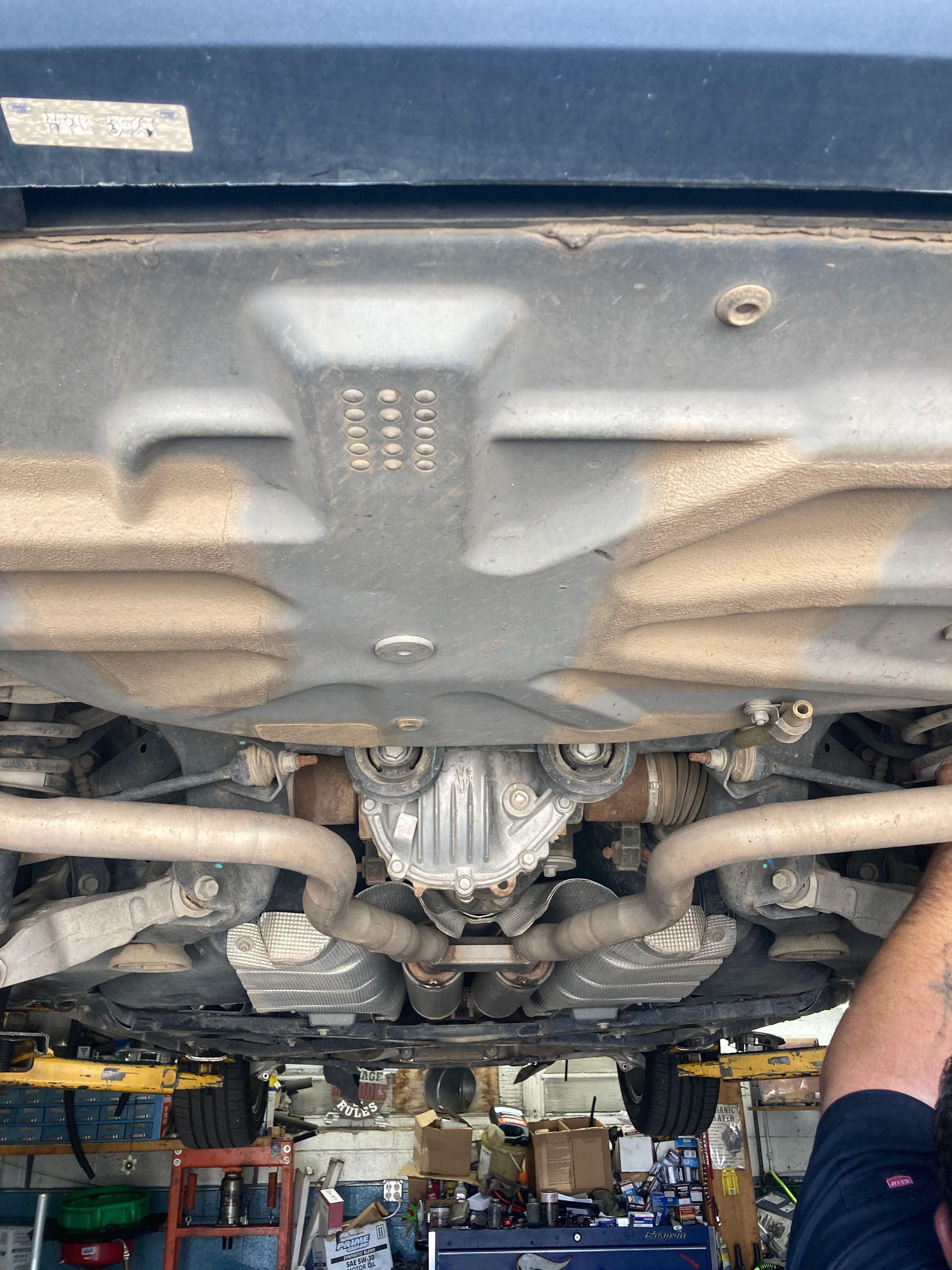 Used 2005 Ford Thunderbird RWD image 30