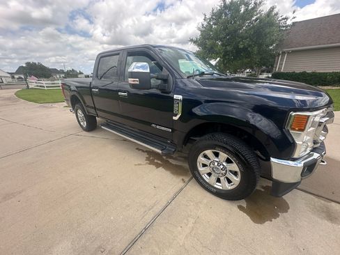 Used 2021 Ford F250 XLT w/ XLT Premium Package AWD/4WD image 16