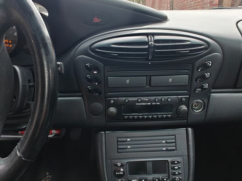 Used 2001 Porsche Boxster image 17