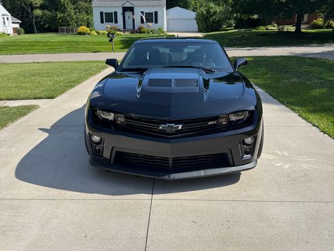 Used 2014 Chevrolet Camaro ZL1 RWD image 10