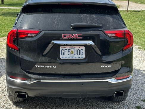 Used 2018 GMC Terrain SLT image 6